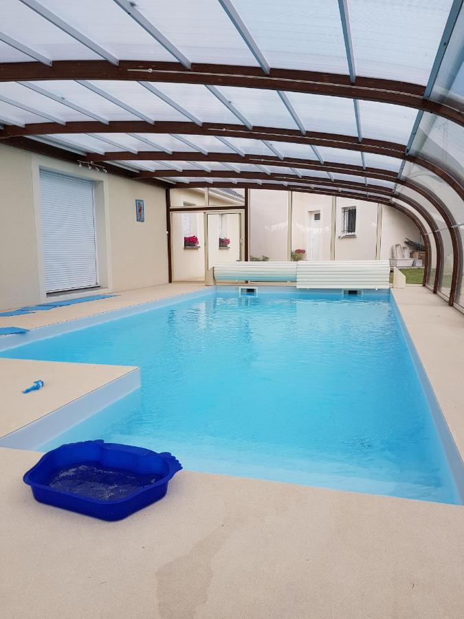 Gite M Et M Nébouzat Exteriör bild