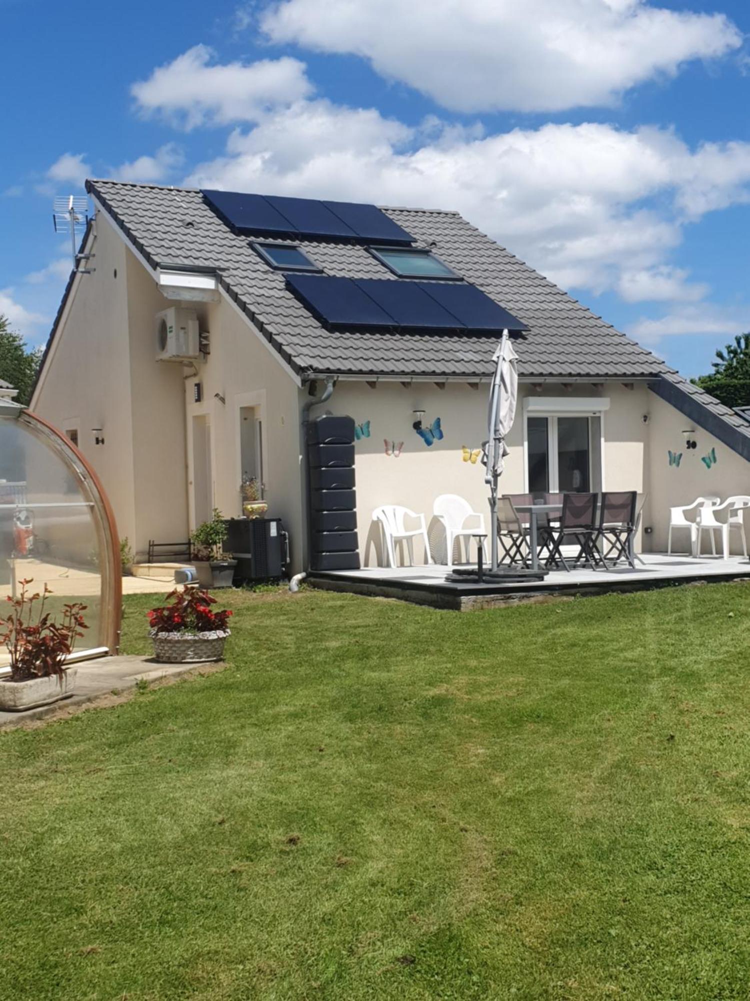 Gite M Et M Nébouzat Exteriör bild